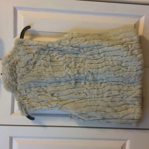 Faux Fur gillet vest - Picture 2 of 4
